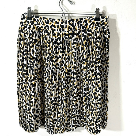 J Crew Factory Leopard print pleated mini skirt NWT - Picture 4 of 9